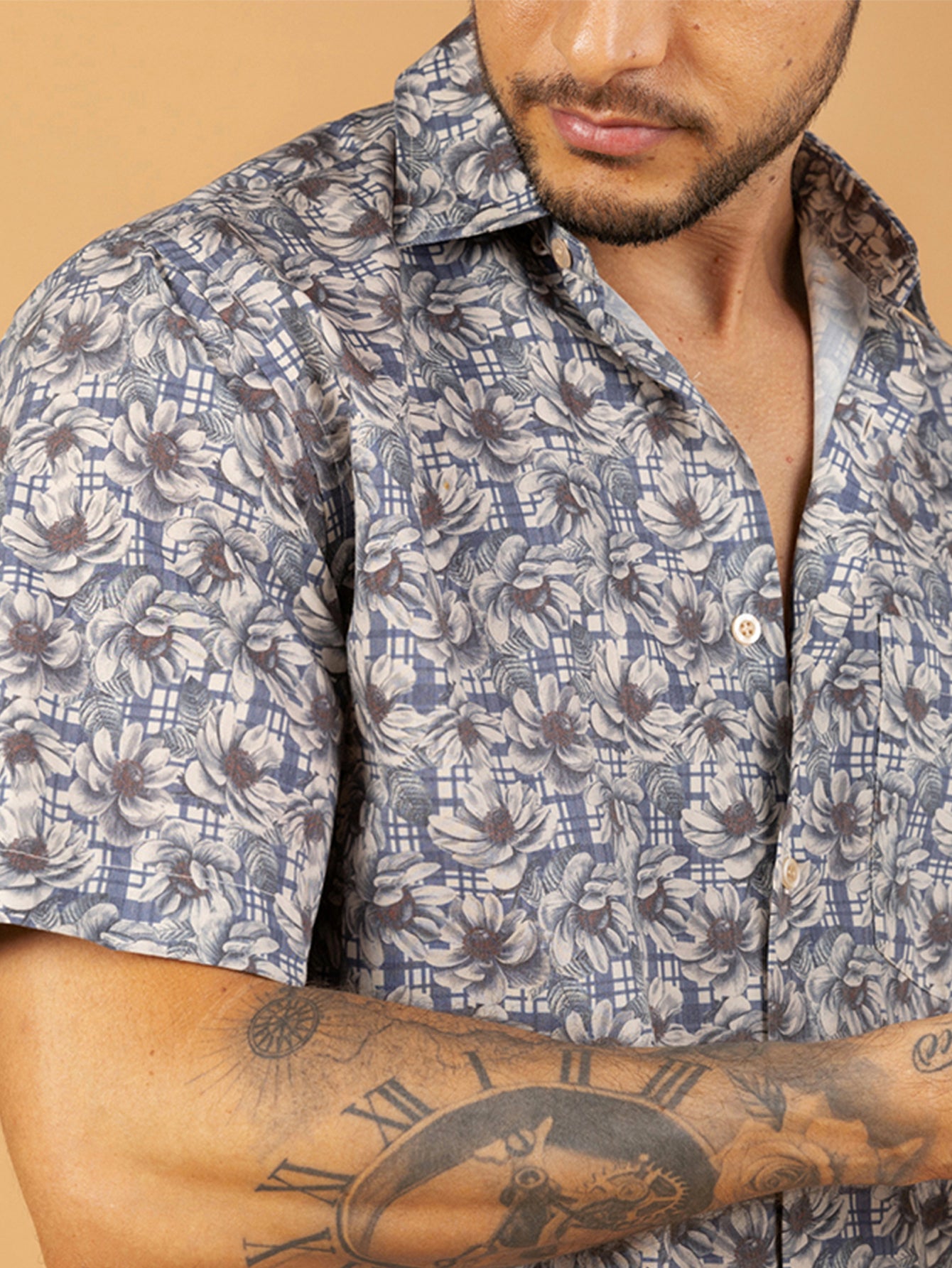 Camisa masculina xadrez azul floral