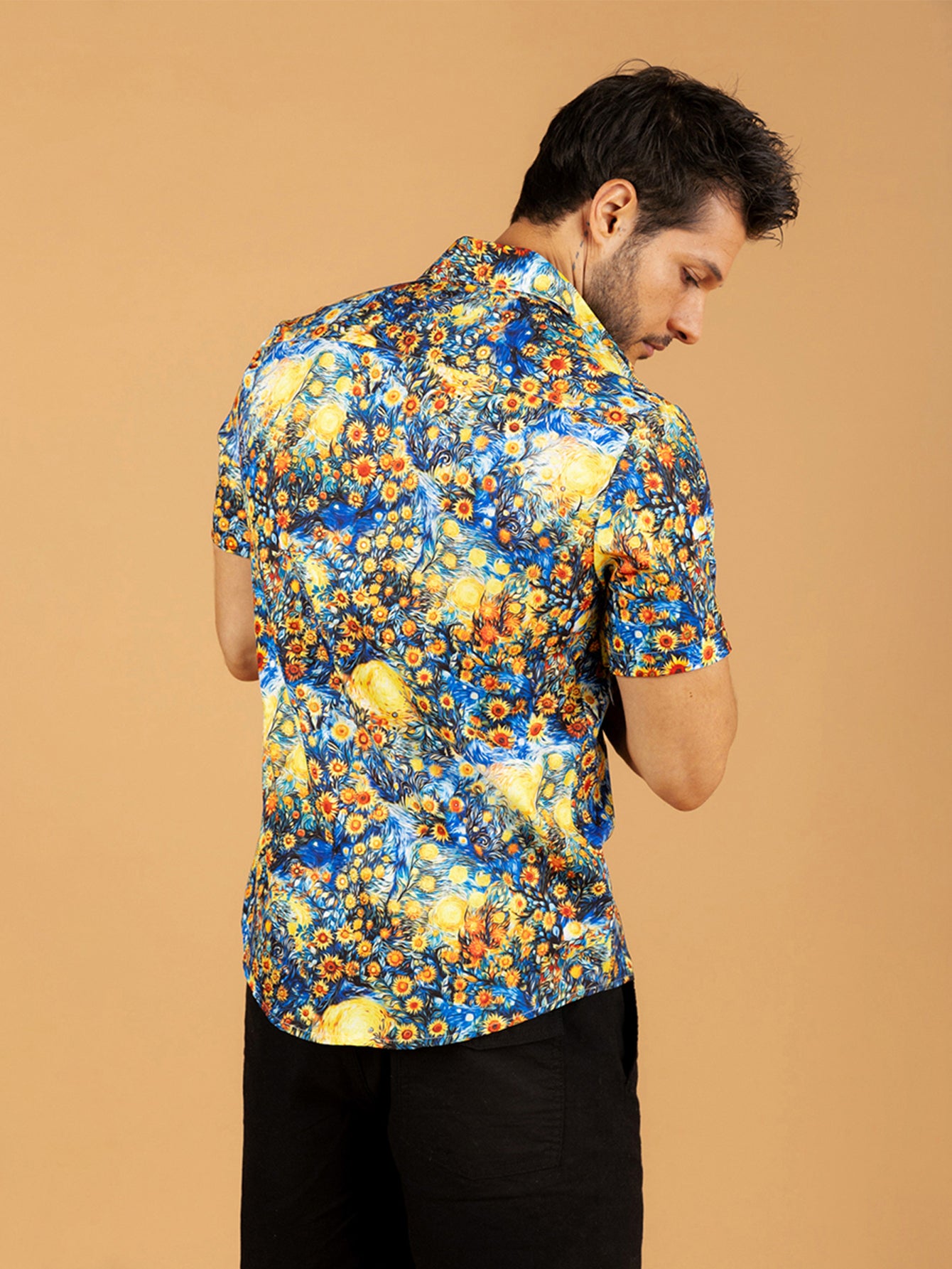 Camiseta camisa azul girassol