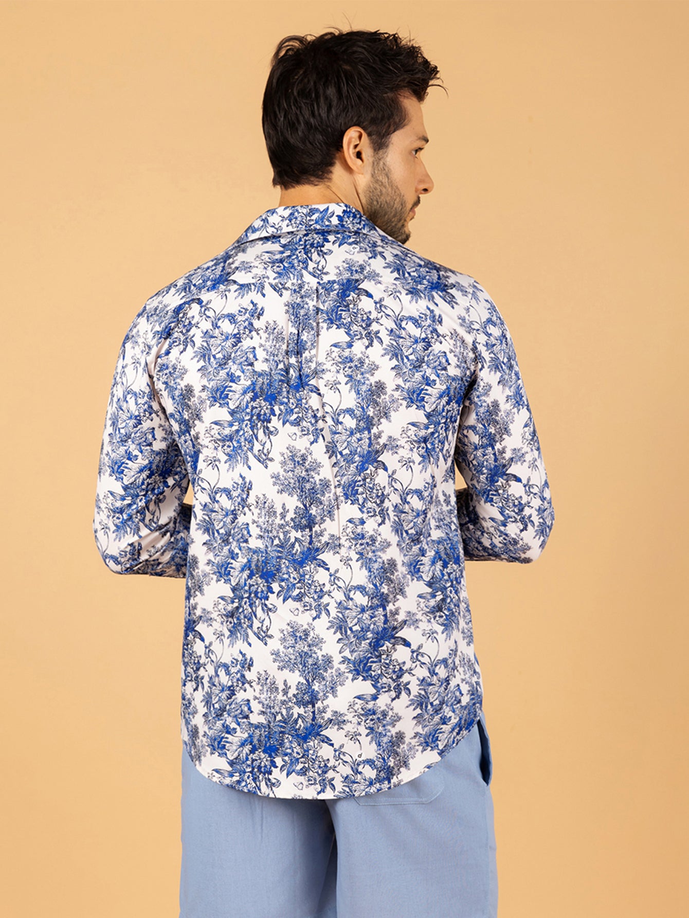 Camisa masculina porcelana azul casual